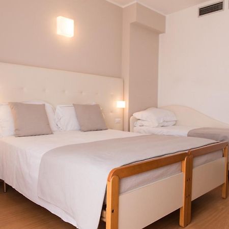Hotel Ardea Riccione Dış mekan fotoğraf