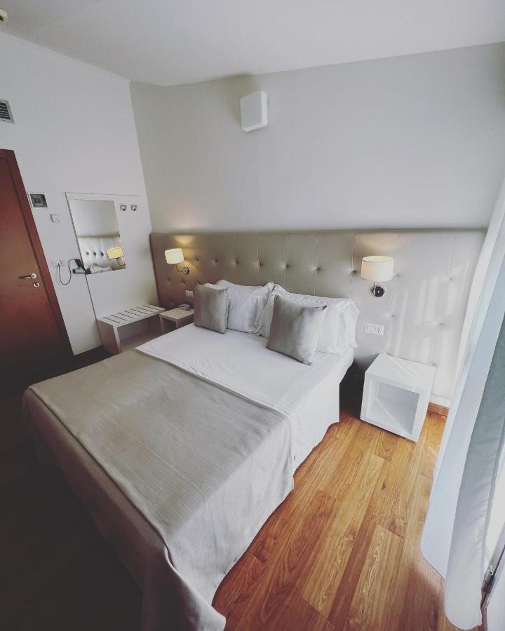 Hotel Ardea Riccione Dış mekan fotoğraf