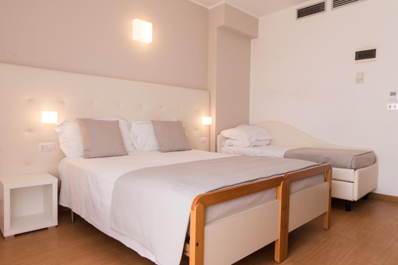 Hotel Ardea Riccione Dış mekan fotoğraf